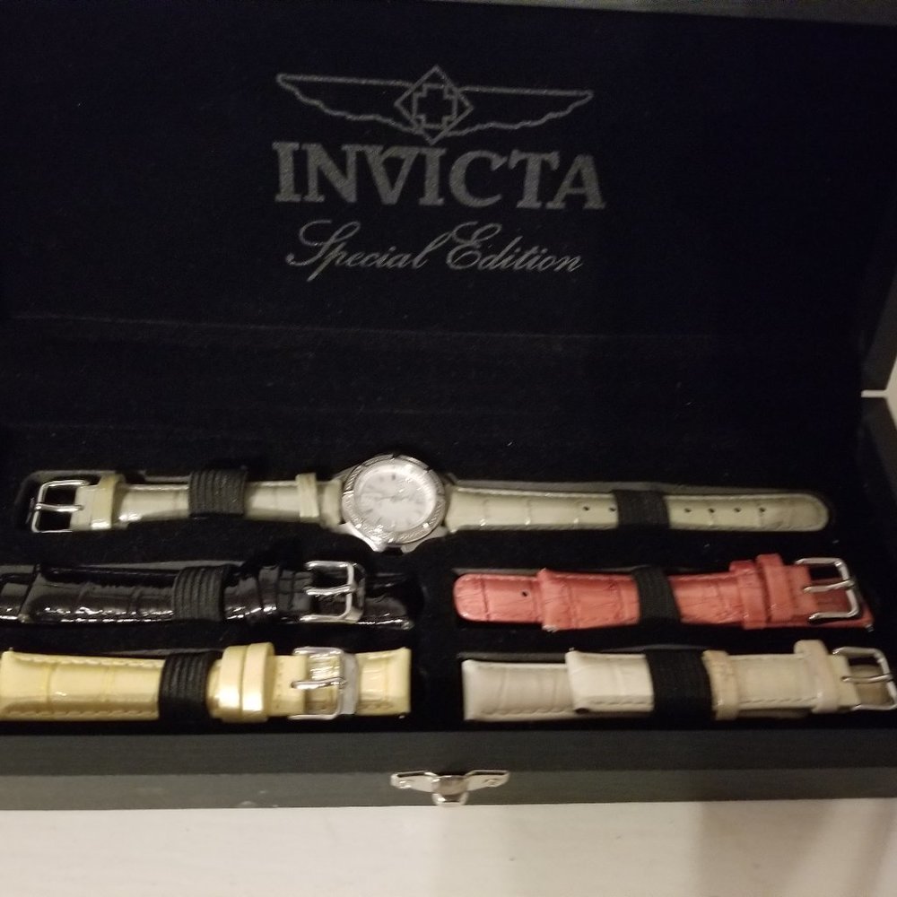 New Invicta Rare Special Edition Multi-Color Women's Watch Set